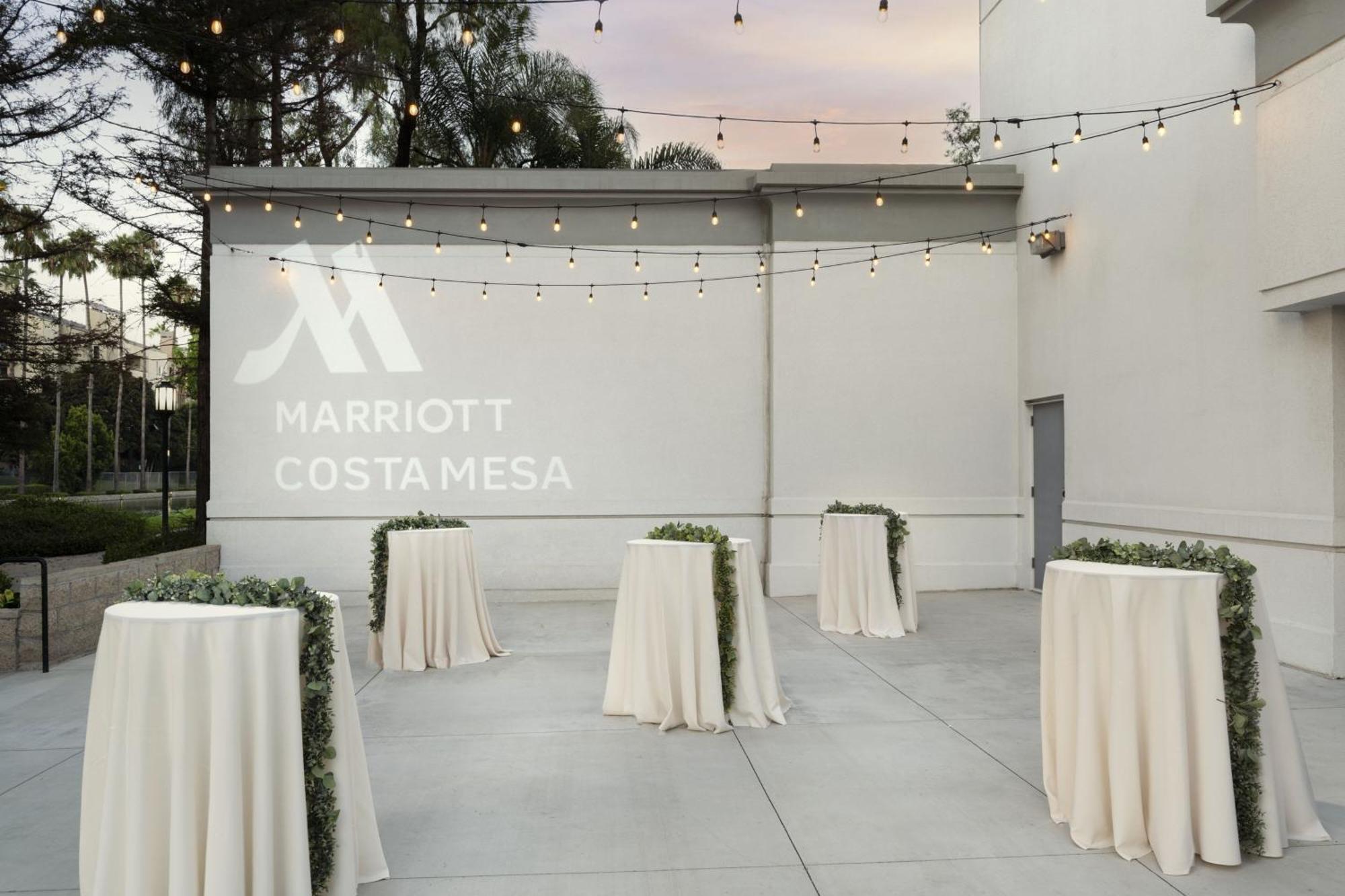 Hotel Costa Mesa Marriott Extérieur photo