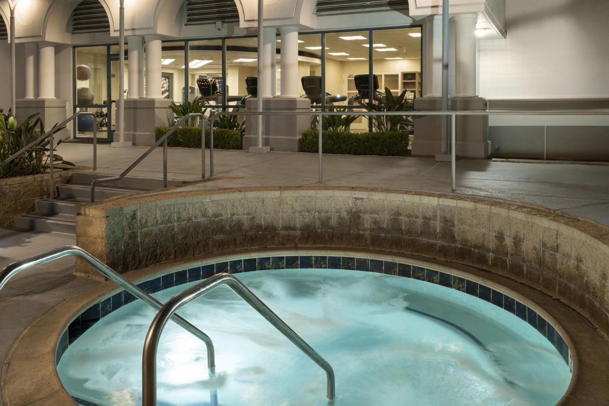 Hotel Costa Mesa Marriott Extérieur photo