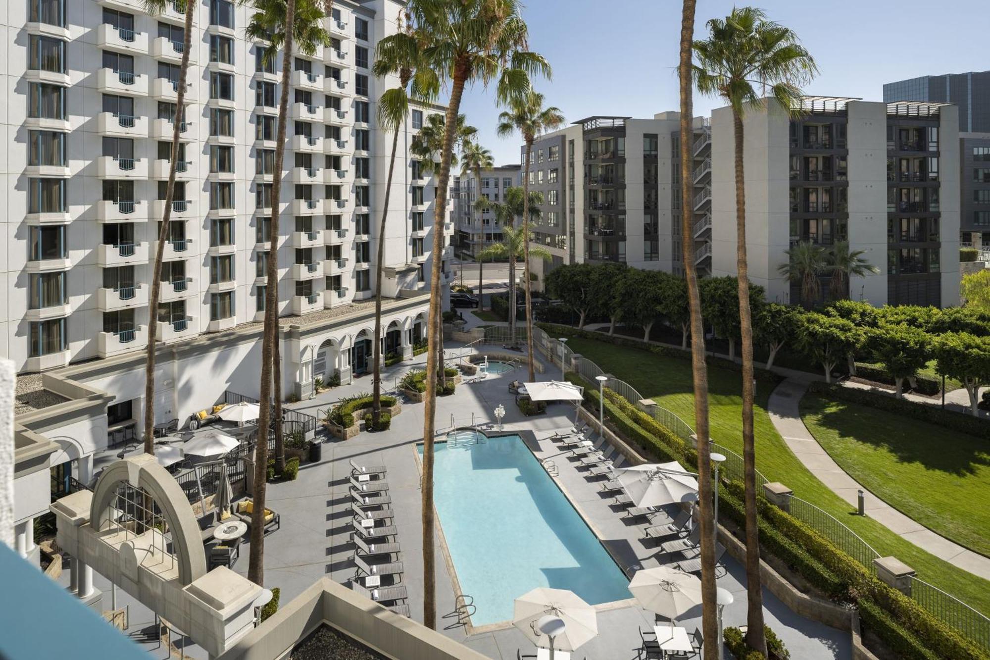 Hotel Costa Mesa Marriott Extérieur photo