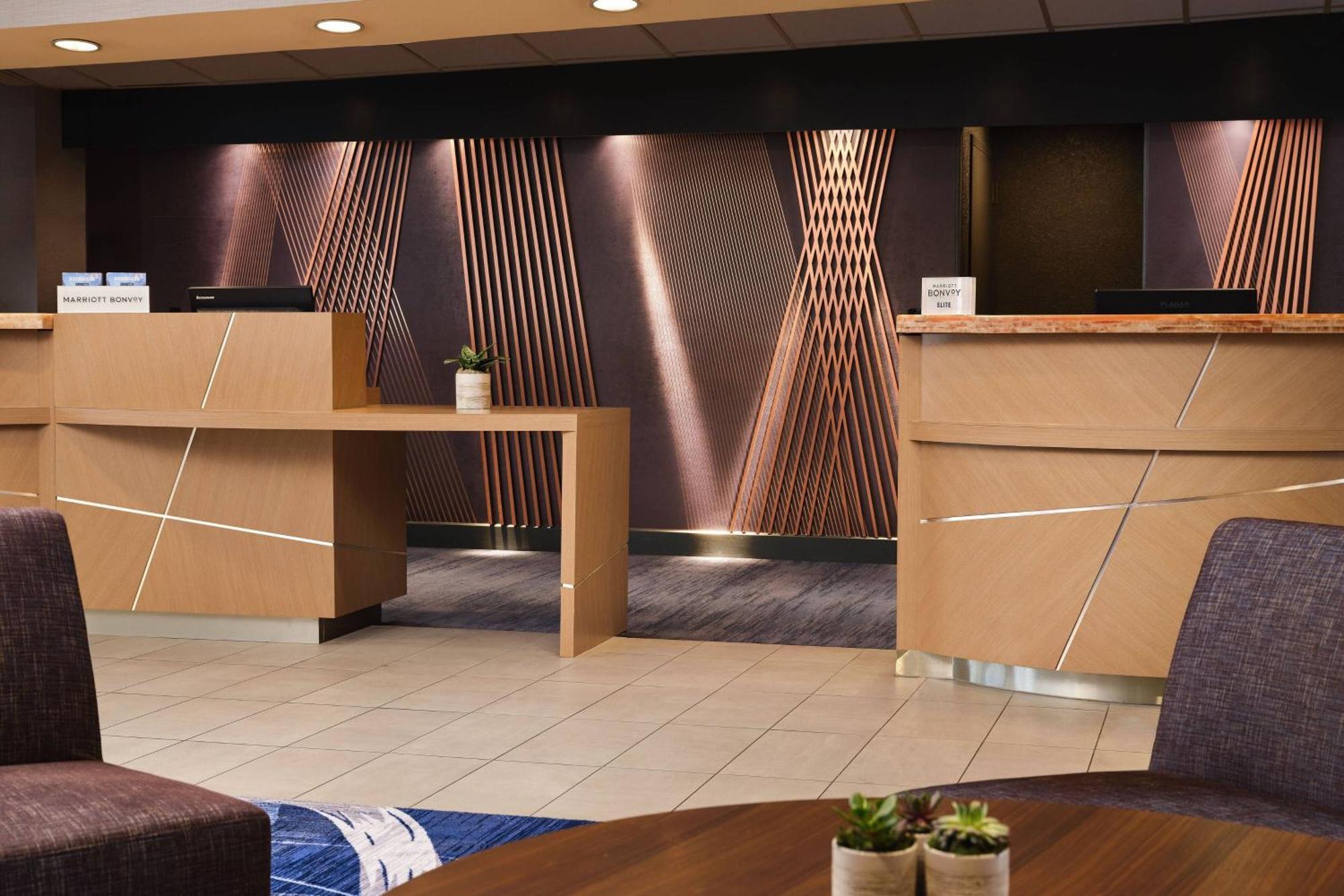 Hotel Costa Mesa Marriott Extérieur photo